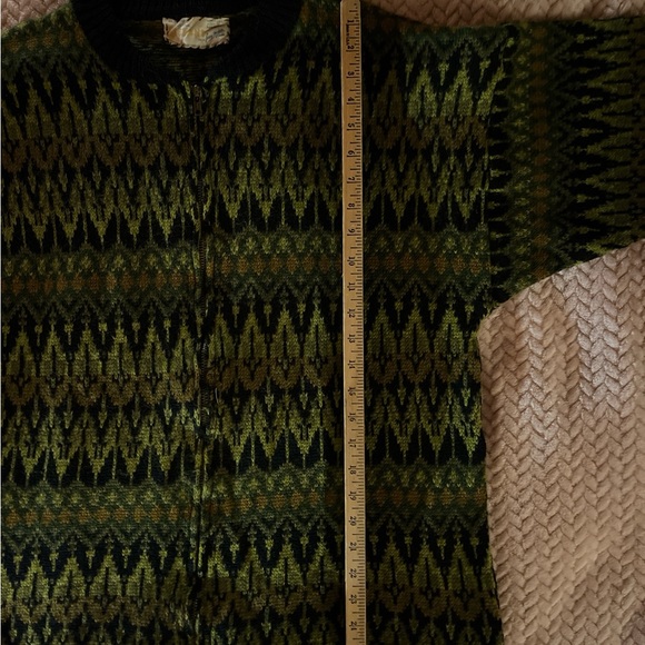 Koi Men's Olive and Black Zip-Up Sweater - Picture 3 of 6